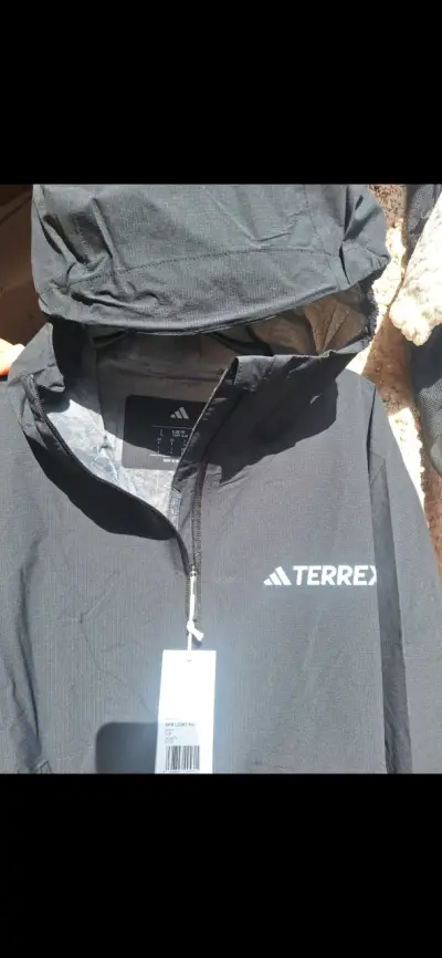 Chaqueta impermeable negra Adidas Terrex - miniatura 2
