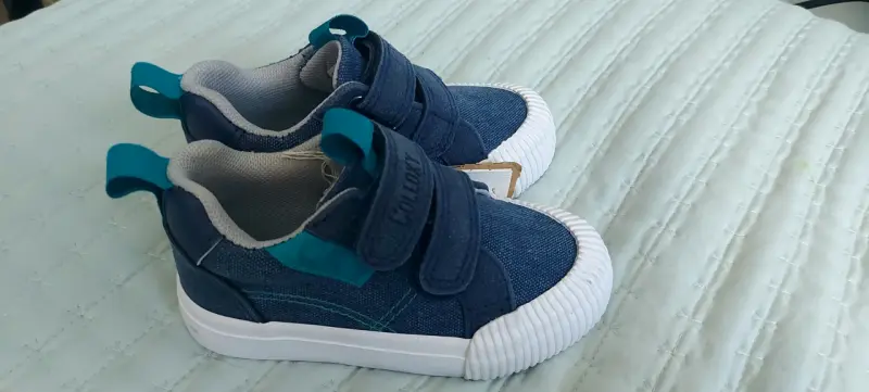 Zapatillas niños Coloky talla 22 - NUEVAS - 2