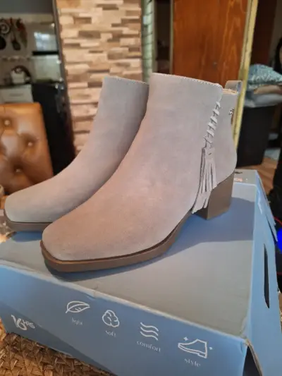 Botines de gamuza beige con cierre lateral - miniatura 3