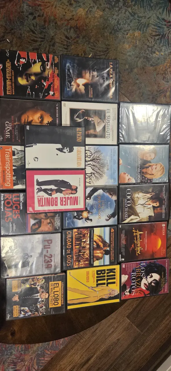 Colección de 18 DVDs de películas clásicas y contemporáneas - 1