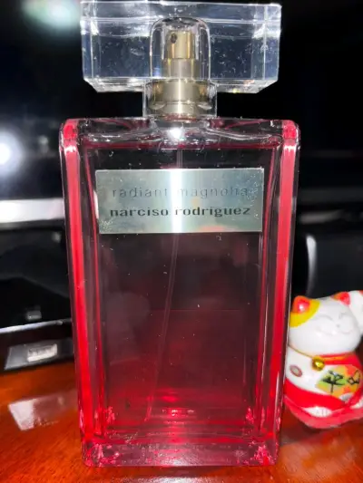 Perfume Narciso Rodriguez Radiant Magnolia - miniatura 1