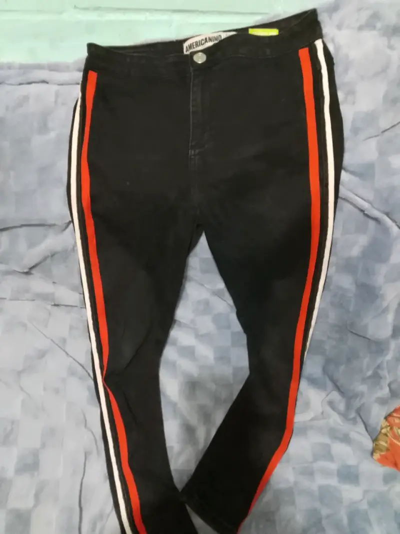 Pantalones negros con franjas laterales Americanino - 1