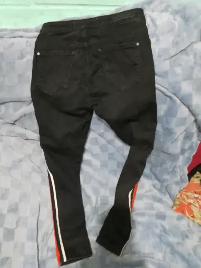 Pantalones negros con franjas laterales Americanino - miniatura 2