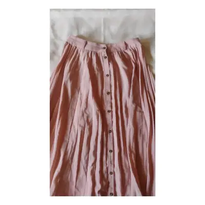 Falda larga plisada rosa con botones - miniatura 1