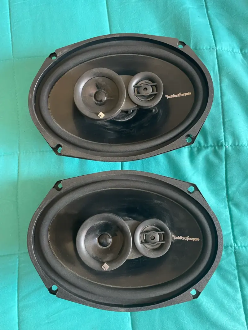 Parlantes ovalados Rockford Fosgate para auto - 2