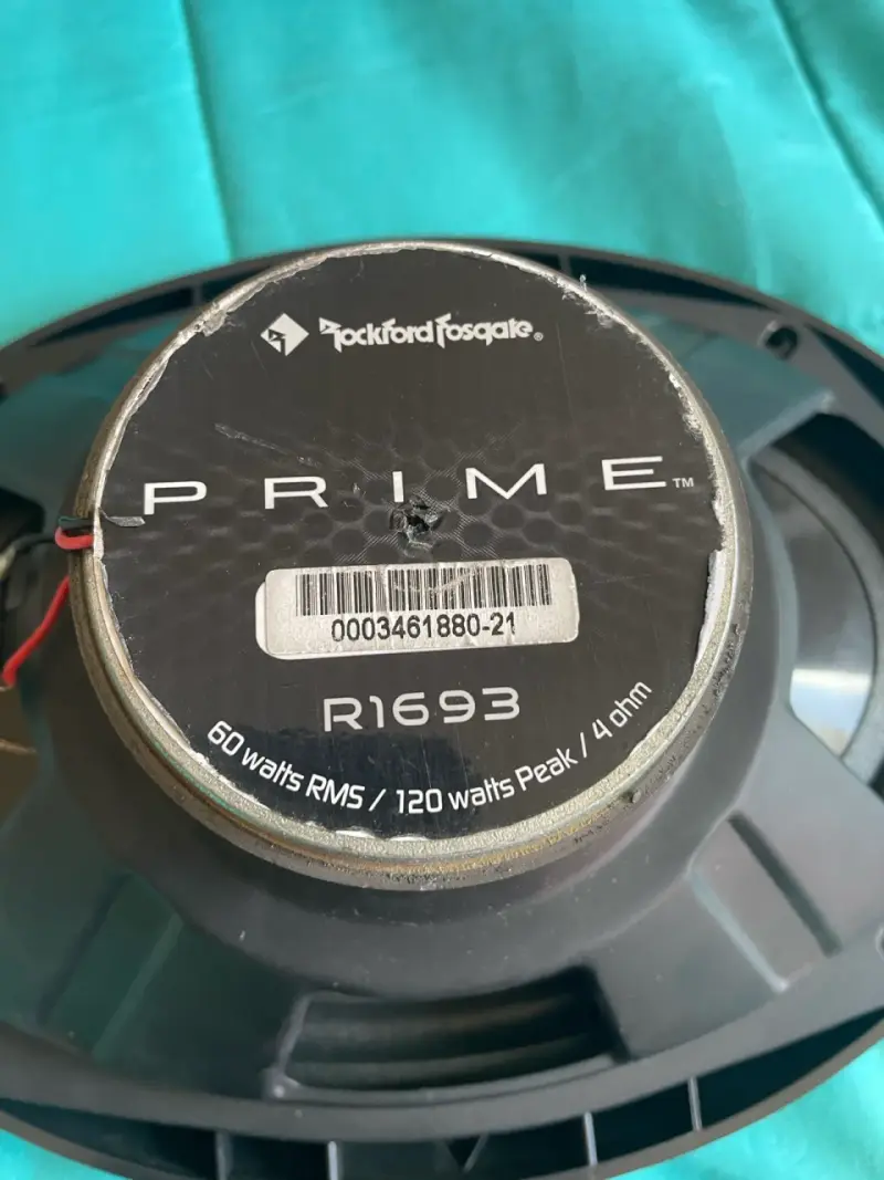 Parlantes ovalados Rockford Fosgate para auto - 5