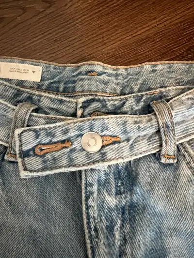 Jeans de mezclilla azul claro Zara para mujer - miniatura 1