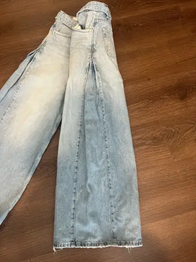 Jeans de mezclilla azul claro Zara para mujer - miniatura 5