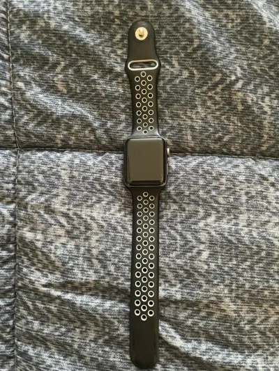 Apple Watch Series 3 42mm - miniatura 1
