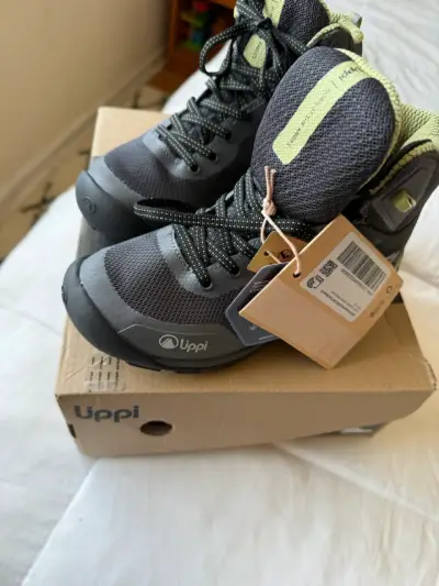 Botas de montaña Uppi impermeables gris y verde - miniatura 1