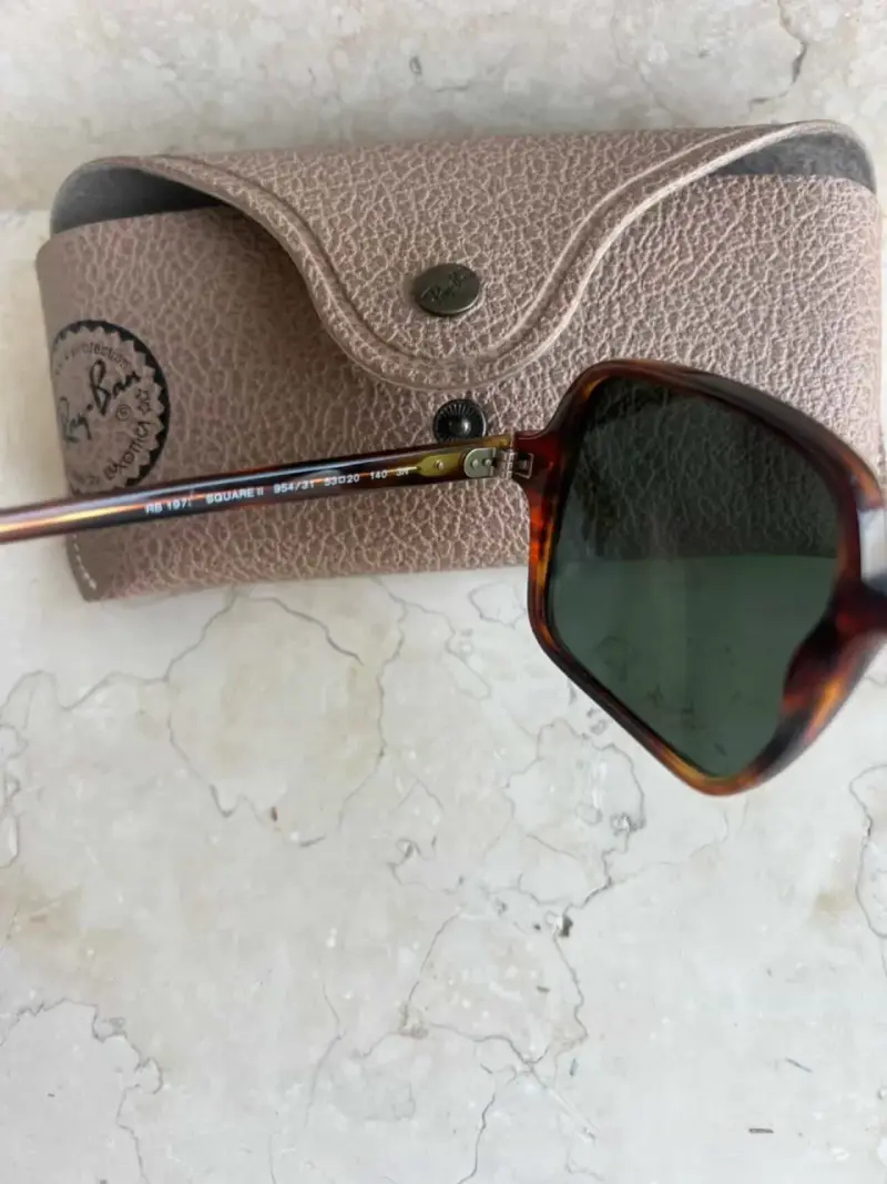 Gafas de sol Ray-Ban cuadradas con estuche - 2