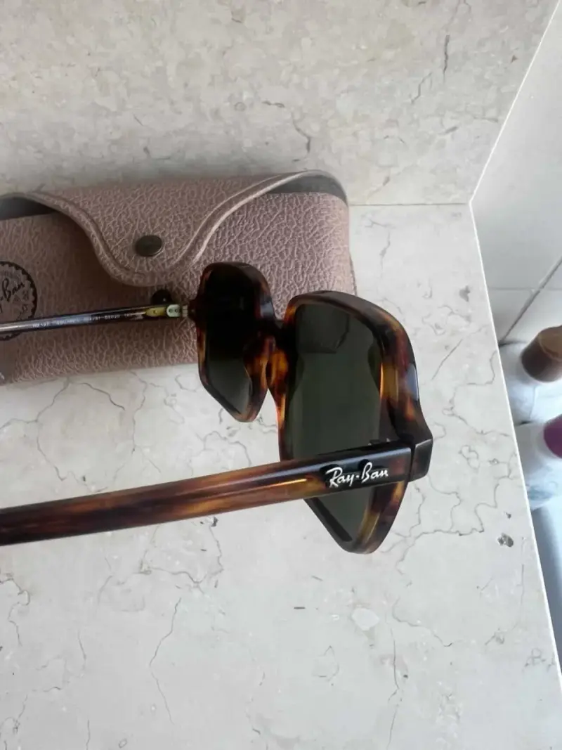 Gafas de sol Ray-Ban cuadradas con estuche - 3