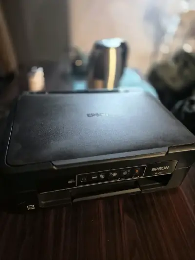 Impresora multifuncional Epson XP-241 con Wi-Fi - miniatura 1