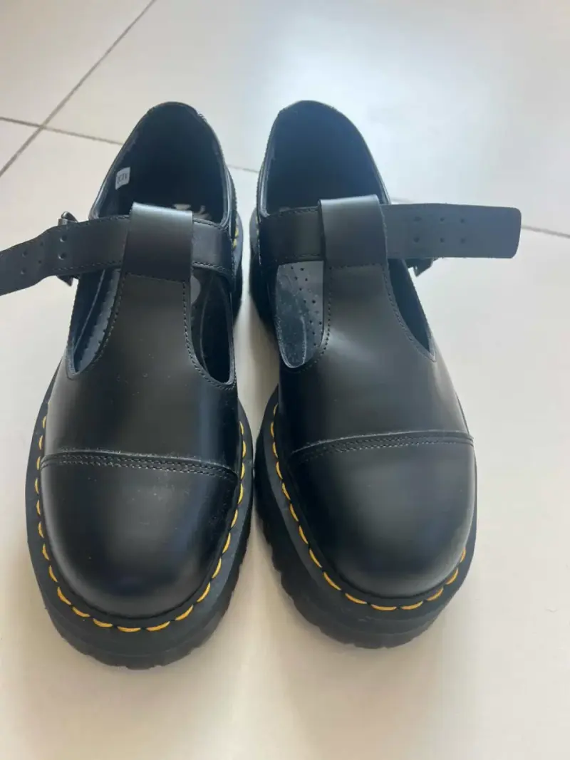 Zapatos de plataforma negro. DR. MARTENS - 2