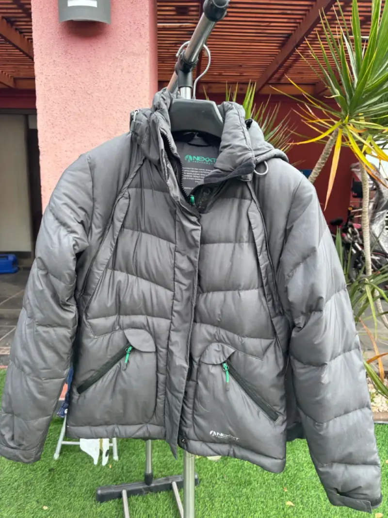 Chaqueta Next talla S, relleno 100%pluma - 1