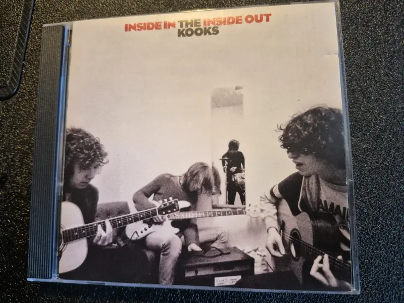 CD The Kooks Inside In/Inside Out