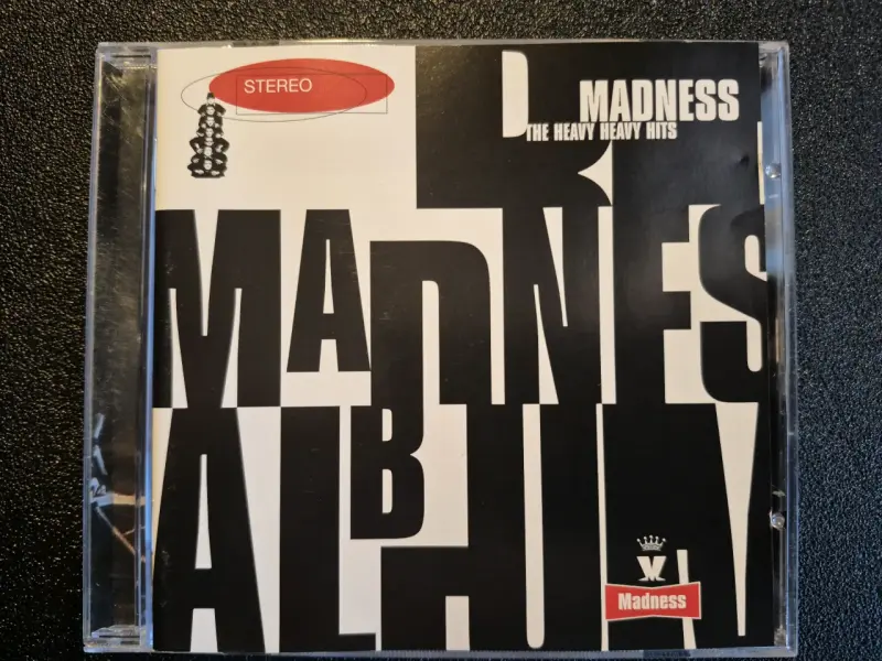 CD Madness The Heavy Heavy Hits en estuche original