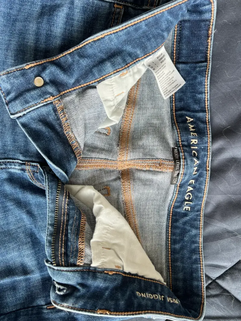 Jeans American Eagle para mujer desgastados - 3