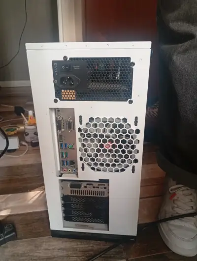 Gabinete de PC con di**PC Gamer Ryzen 5 + GTX 1660 - miniatura 2