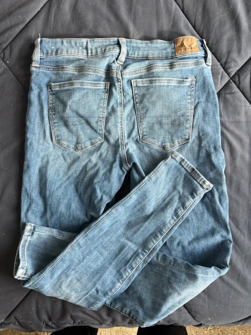Jeans American Eagle azul claro para mujer - 3