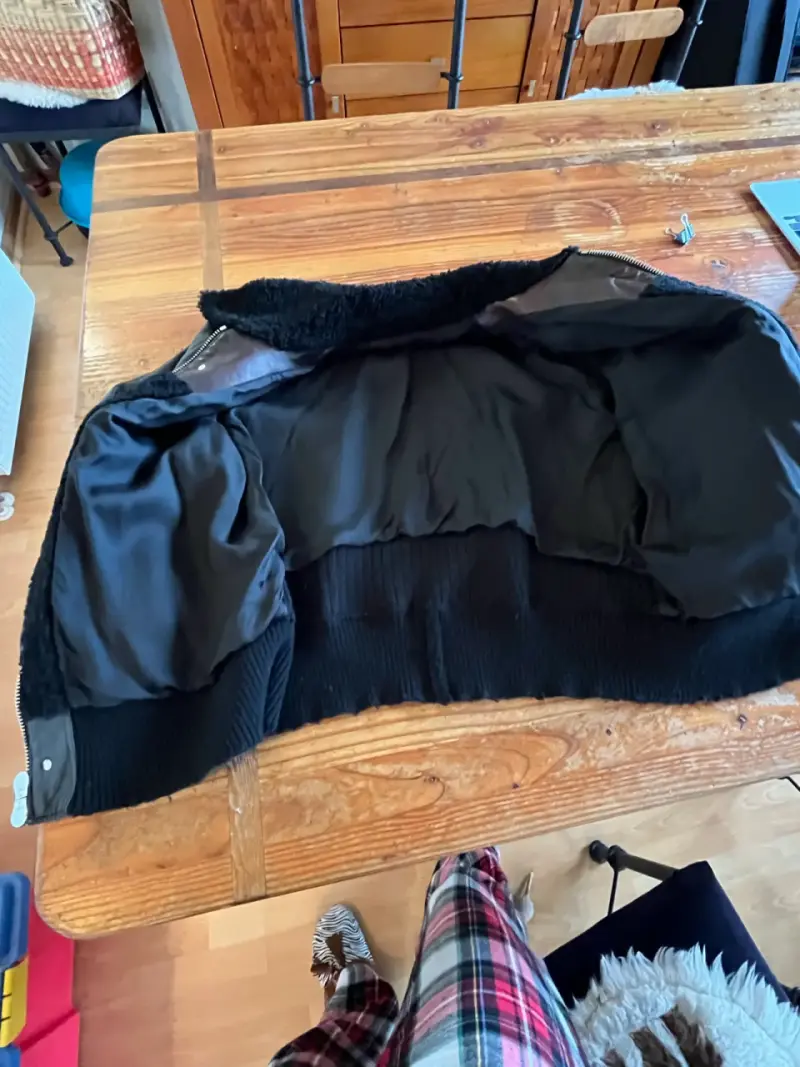 Chaqueta de cuero negra con forro de lana - 5