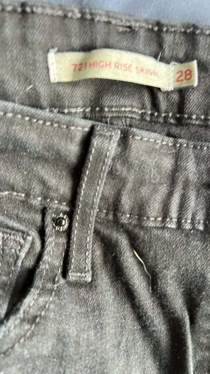 Levi’sJeans negros desgastados para mujer talla 28 - 2
