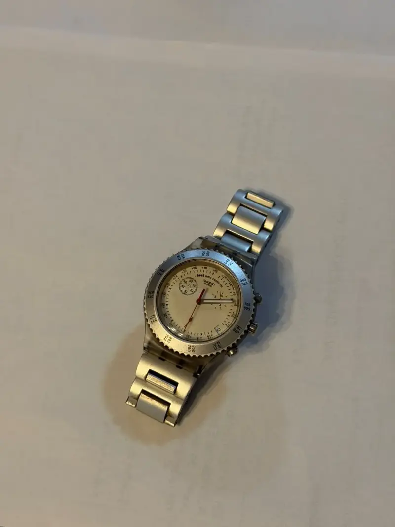 Reloj de pulsera metálico con cronógrafo - 3