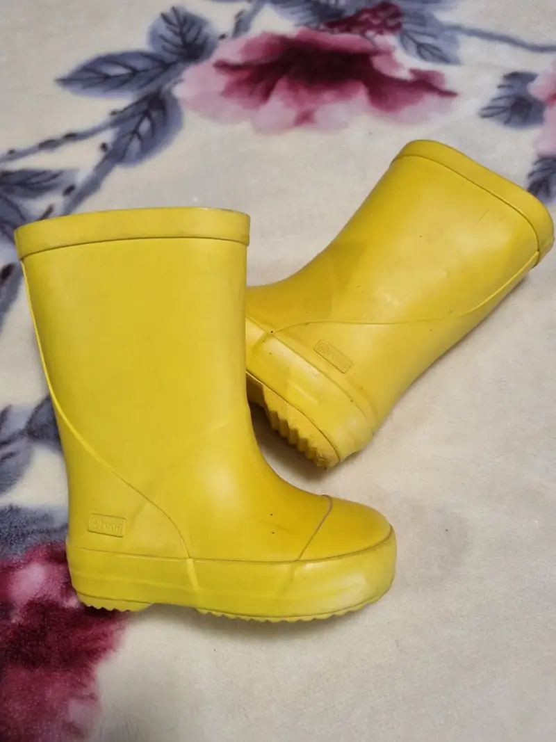 Botas de lluvia amarillas para niños - 1