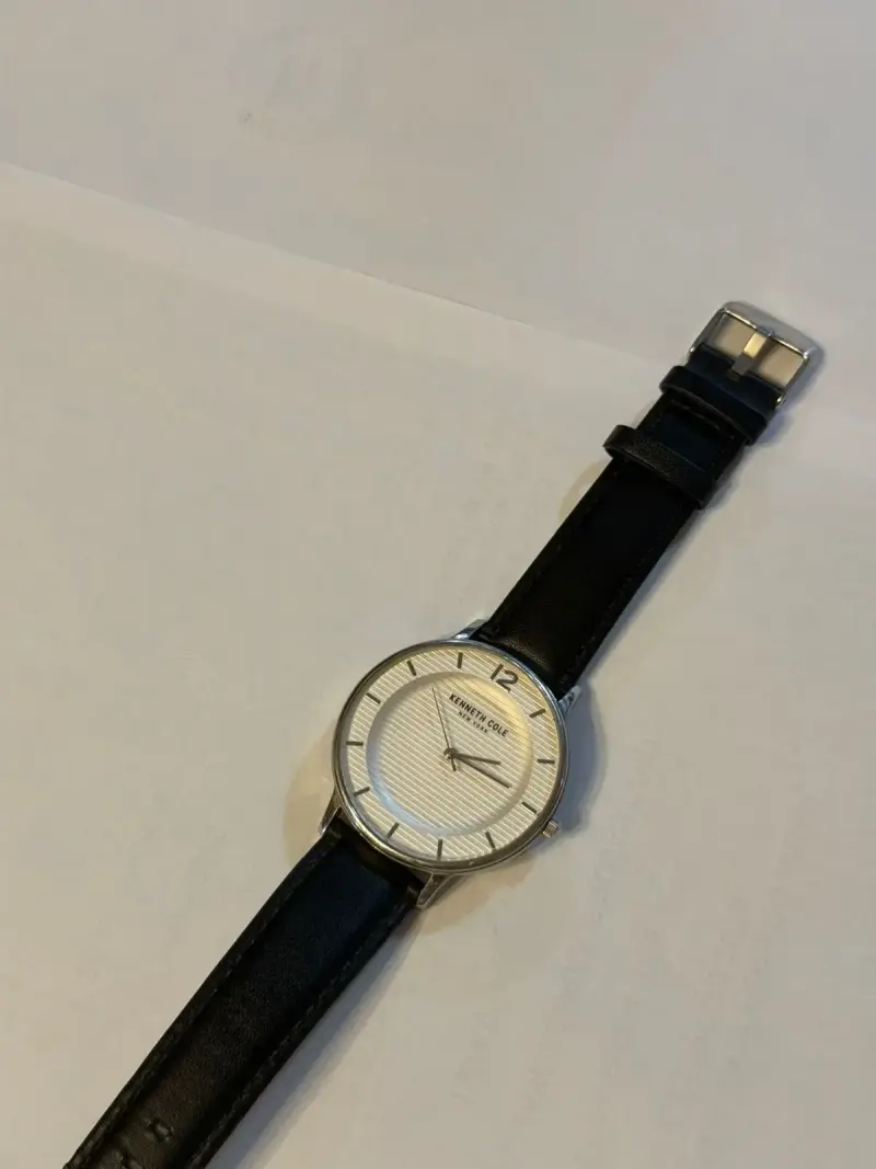 Reloj de pulsera Kenneth Cole clásico negro - 1