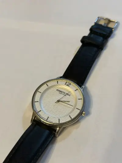 Reloj de pulsera Kenneth Cole clásico negro - miniatura 2