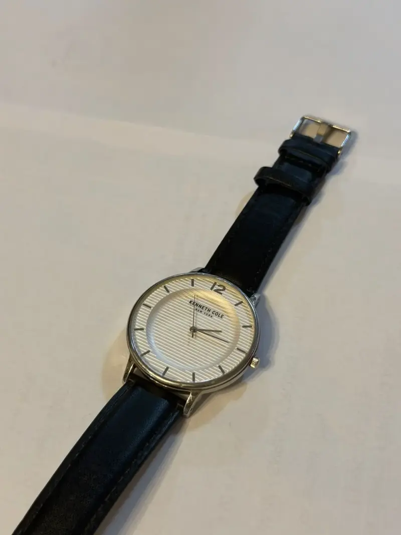 Reloj de pulsera Kenneth Cole clásico negro - 3