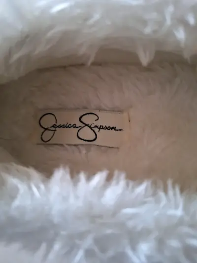 Pantuflas de invierno Jessica Simpson blancas - miniatura 1