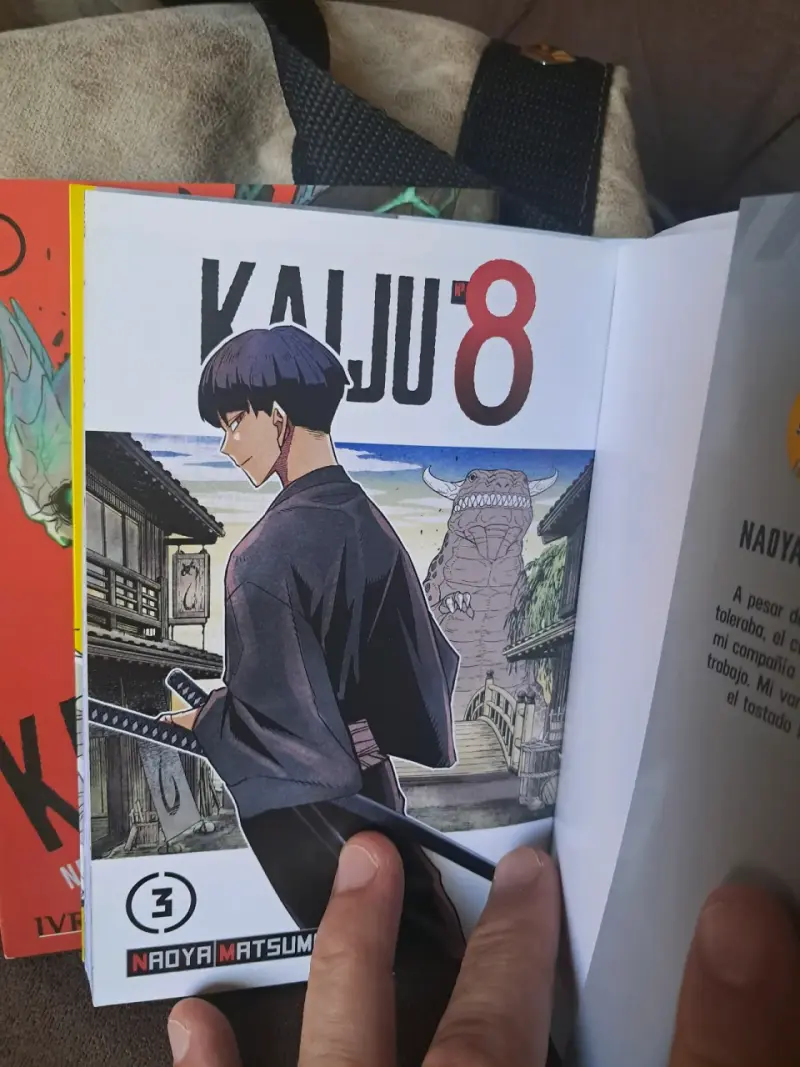 Colección de mangas Kaiju No. 8, v. 1,2,3,7 - 6