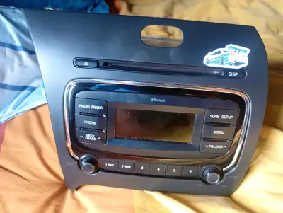 Radio Kia Cerato ex 2017 - miniatura 1