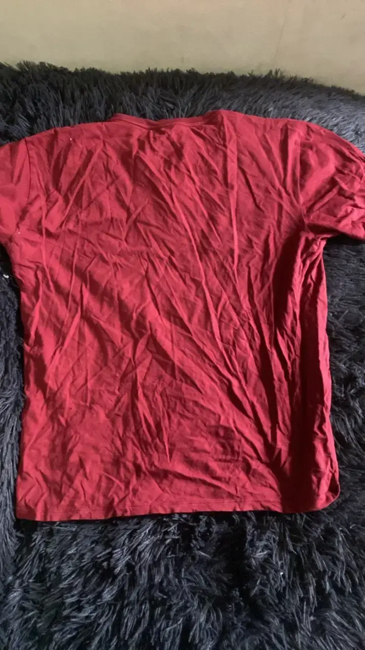 Polera Calvin Klein roja para hombre - 2