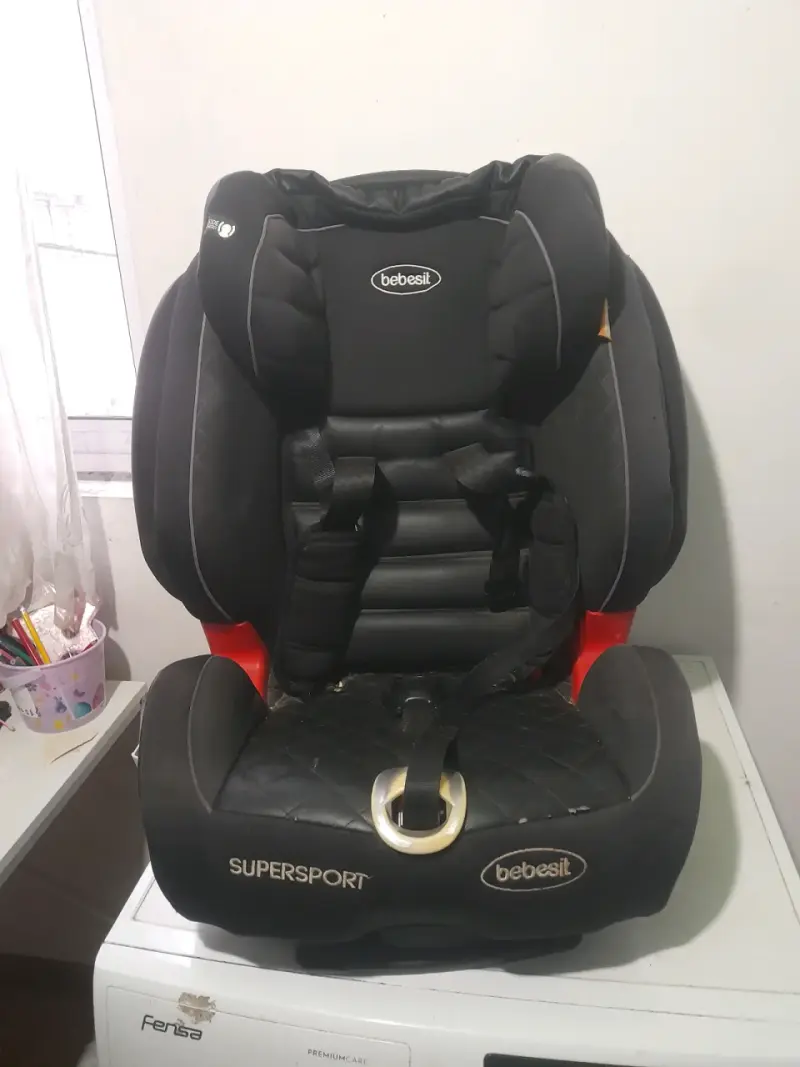 Silla de auto Bebesit Supersport negra - 1
