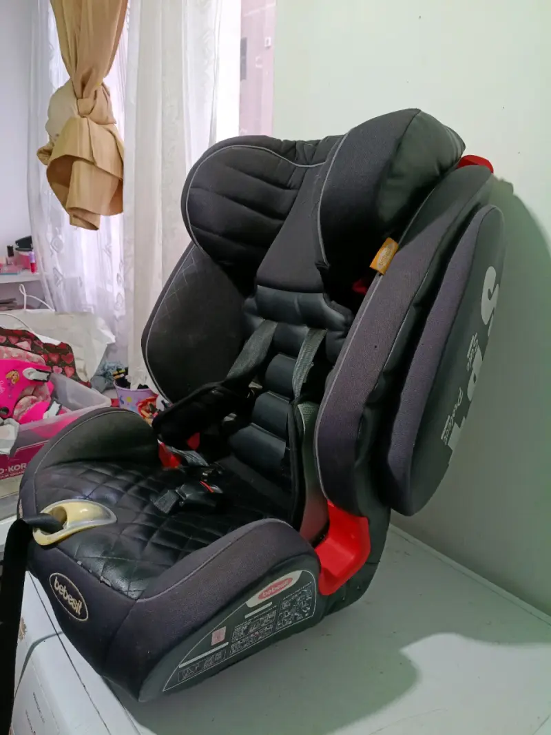 Silla de auto Bebesit Supersport negra - 2