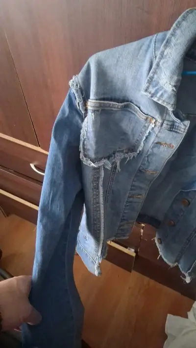 Chaqueta de mezclillapara mujer - miniatura 3