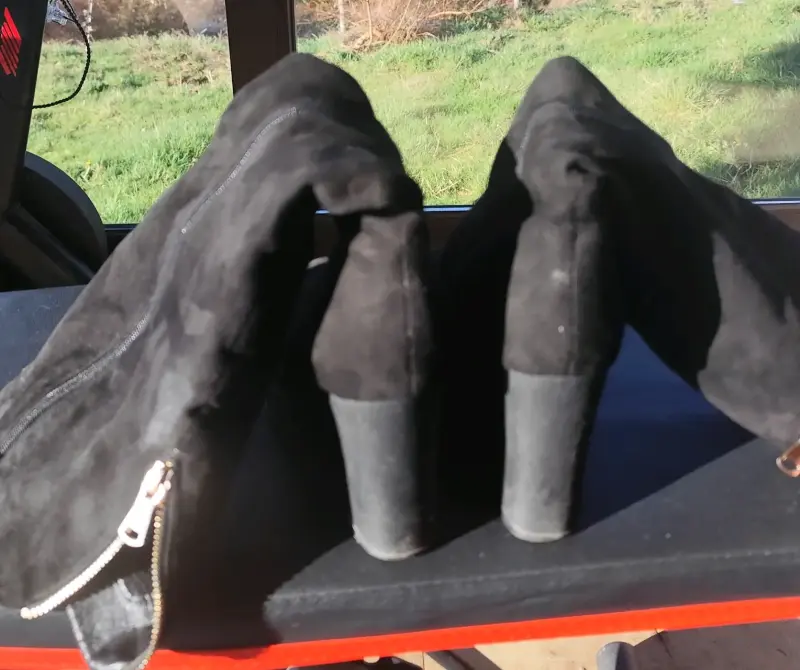 Botas altas de gamuza negras para mujer - 4