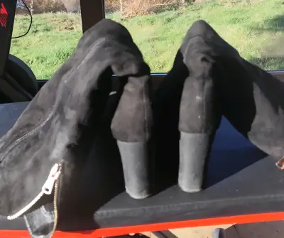 Botas altas de gamuza negras para mujer - miniatura 4