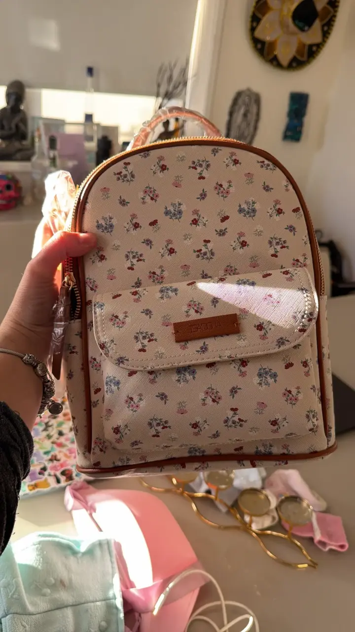 Mochila floral pequeña estilo vintage