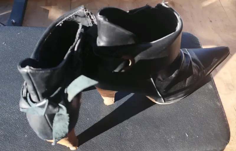 Botines de cuero negro con tacón para mujer - 2
