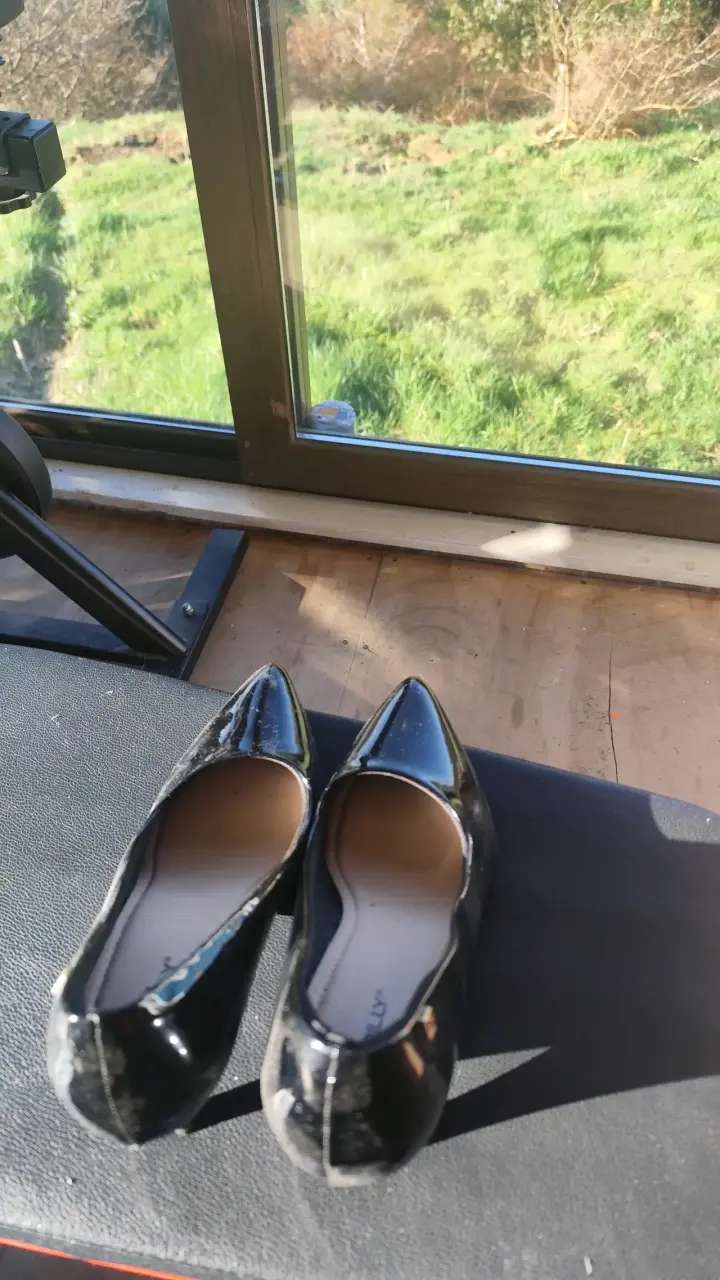 Zapatos de charol negro para mujer - 1