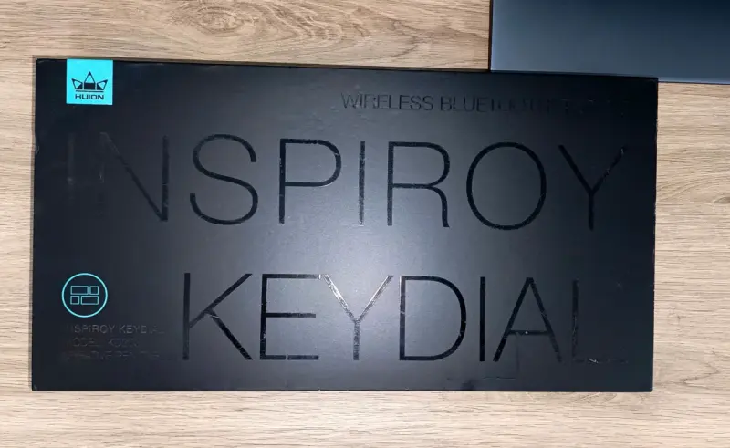 Tableta gráfica Huion con lápiz y accesorios - 2