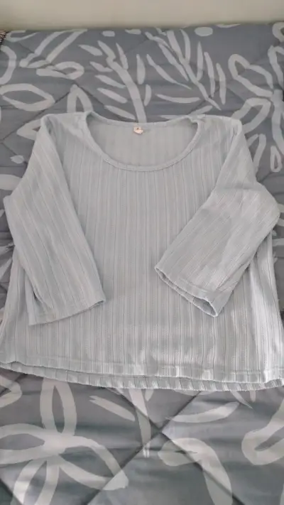 Polera de mujer manga larga color celeste - miniatura 1