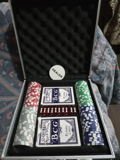 Set de poker 200 fichas - miniatura 4