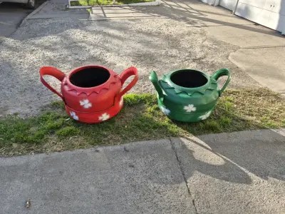 Maceteros reciclados de neumáticos en varios colores - miniatura 4