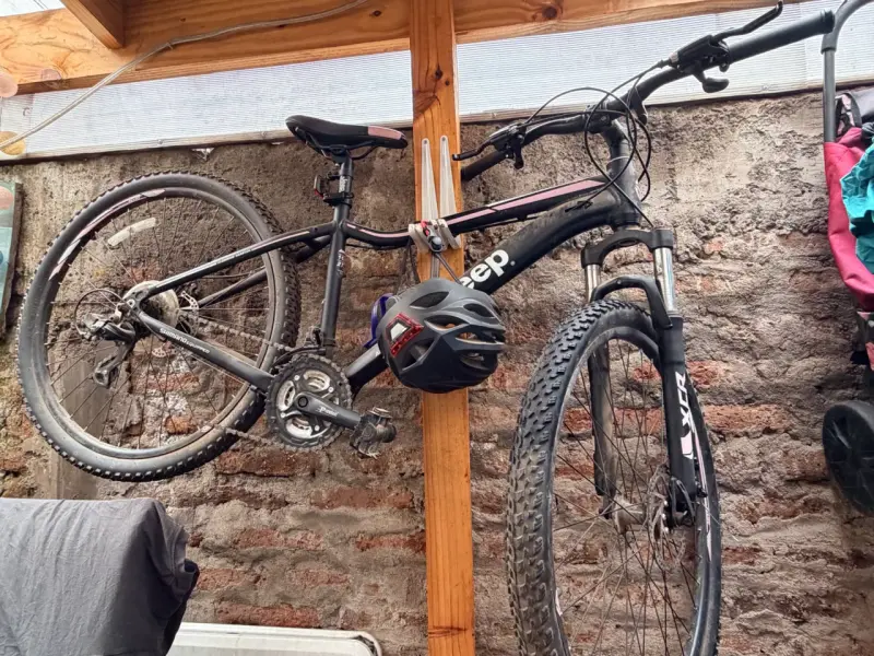 Bicicleta de montaña Jeep con suspensión delantera - 1