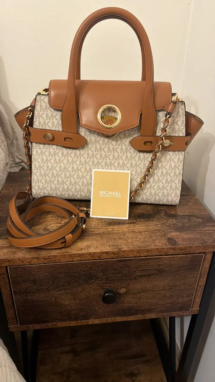 Bolso Michael Kors marrón y beige con cadena - 3