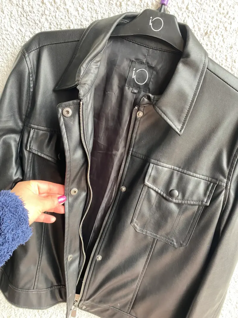 Chaqueta de cuero sintético negra para mujer - 3